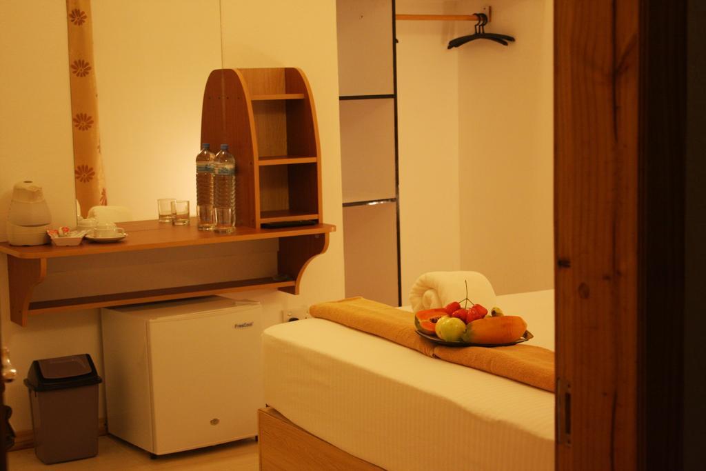 Relax Residence Thoddoo Maldives Экстерьер фото