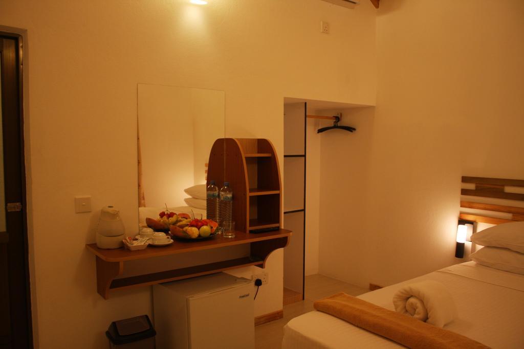 Relax Residence Thoddoo Maldives Экстерьер фото